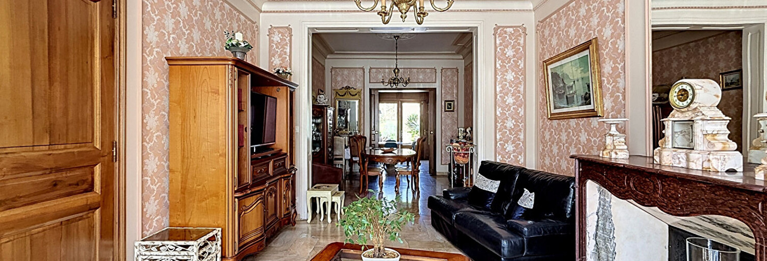 Maison 12 Pièces 220 m² à vendre à Valenciennes (59300)