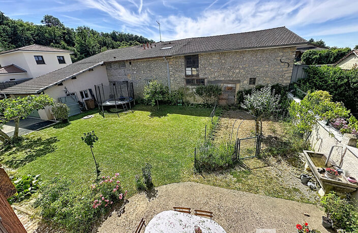 Maison Vaulx Milieu 8 pièce(s) 144.25 m2 — photo 2