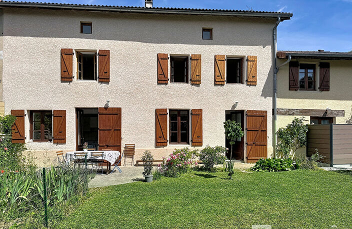 Maison Vaulx Milieu 8 pièce(s) 144.25 m2 — photo 3
