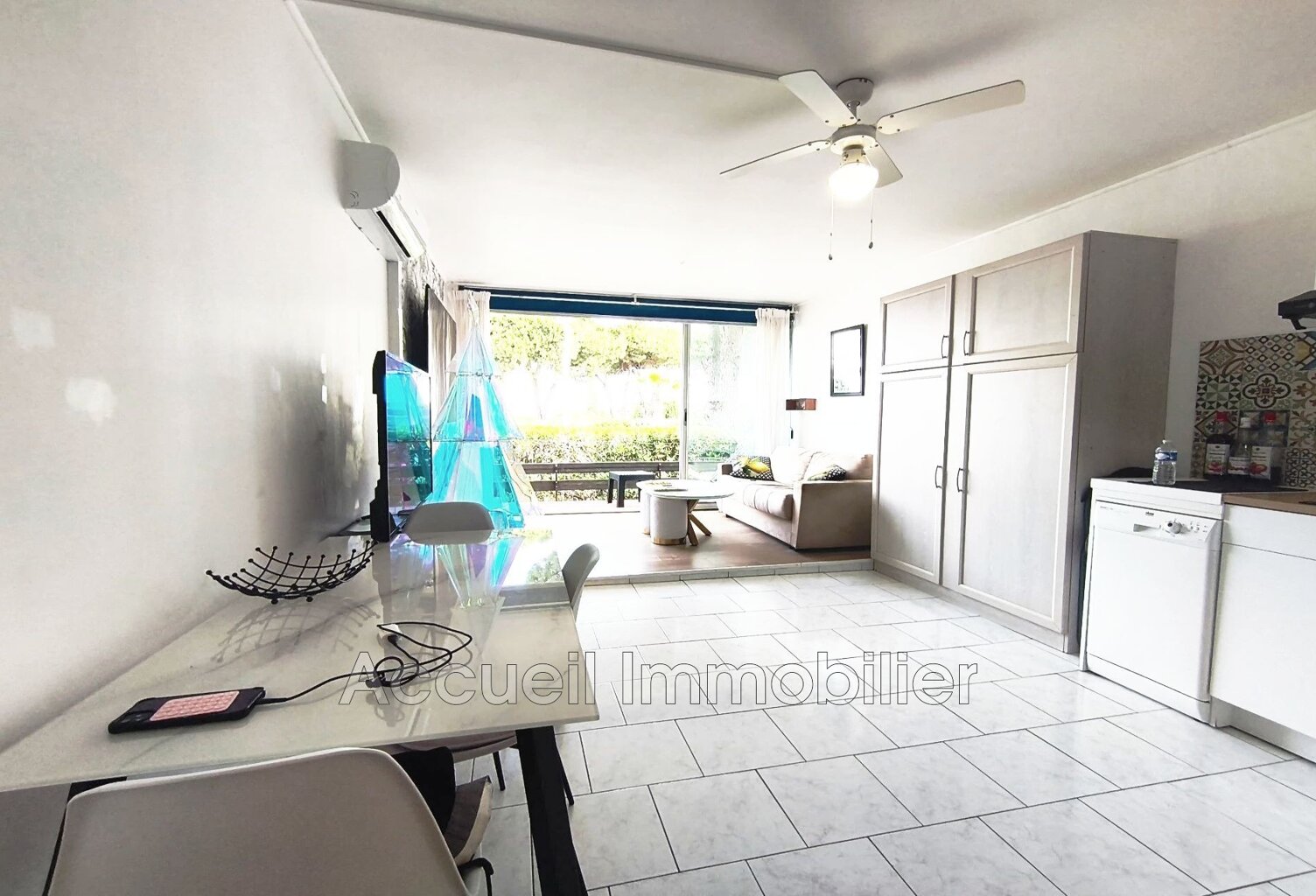 Studio rez-de-chaussée surélevé avec aperçu sur la mer, en exc — photo 1