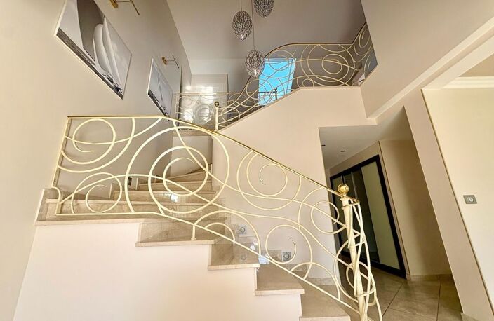 Villa d'architecte de 300 m² avec piscine pool house et — photo 4