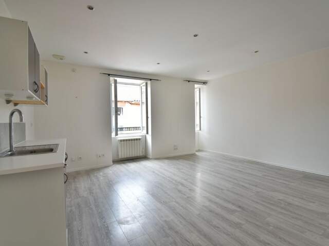 Appartement À Vendre — photo du bien