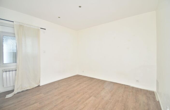 Appartement À Vendre — photo 2