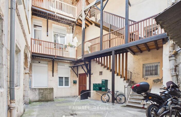 IMMEUBLE DE RAPPORT – CENTRE HISTORIQUE DE VIENNE — photo 3