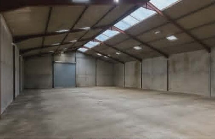 À LOUER – BÂTIMENT D'ACTIVITÉ 300 m² – SECTEUR CAP NORD – REDON — photo 2