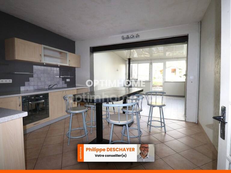MAISON DE CENTRE VILLE DE 134 M²  - 4 CHAMBRES - Garage - Jardin 160 m²- LE DORAT - 87210 — photo 1