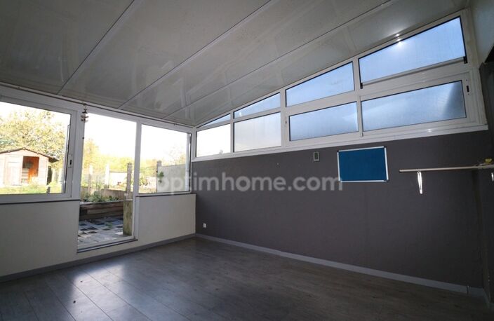 MAISON DE CENTRE VILLE DE 134 M²  - 4 CHAMBRES - Garage - Jardin 160 m²- LE DORAT - 87210 — photo 4