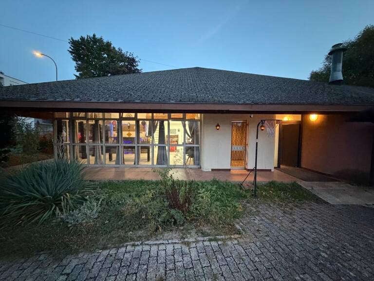 PLAIN-PIED DE 284M² DE SURFACE HABITABLE — photo 1
