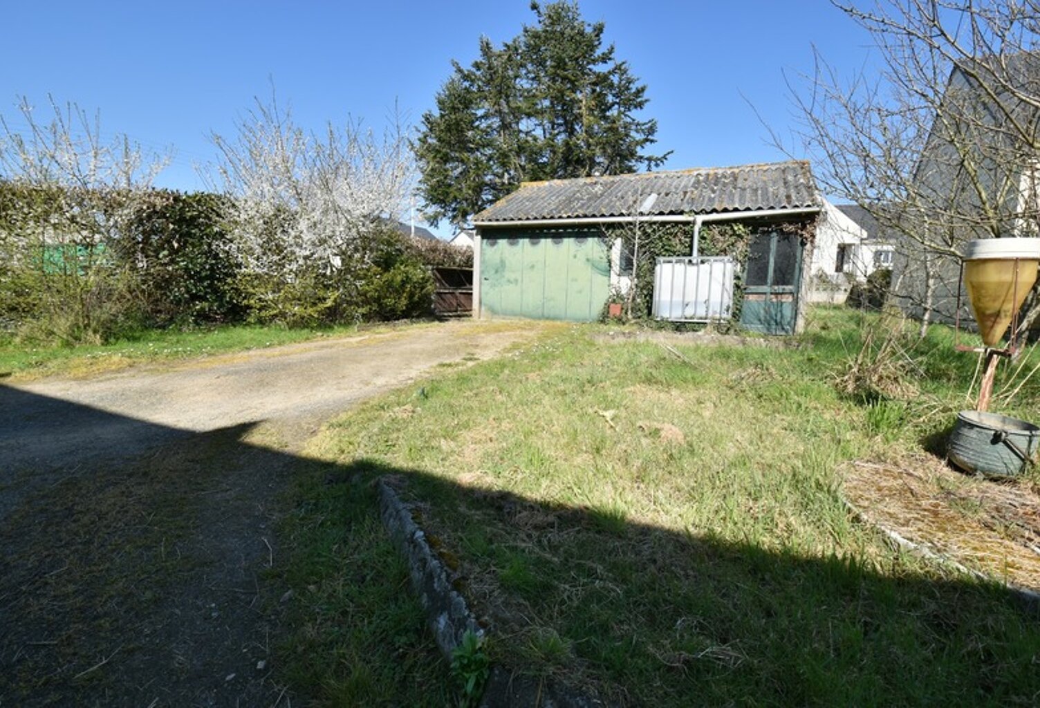 TERRAIN CONSTRUCTIBLE CENTRE ST MARS LA JAILLE — photo 1