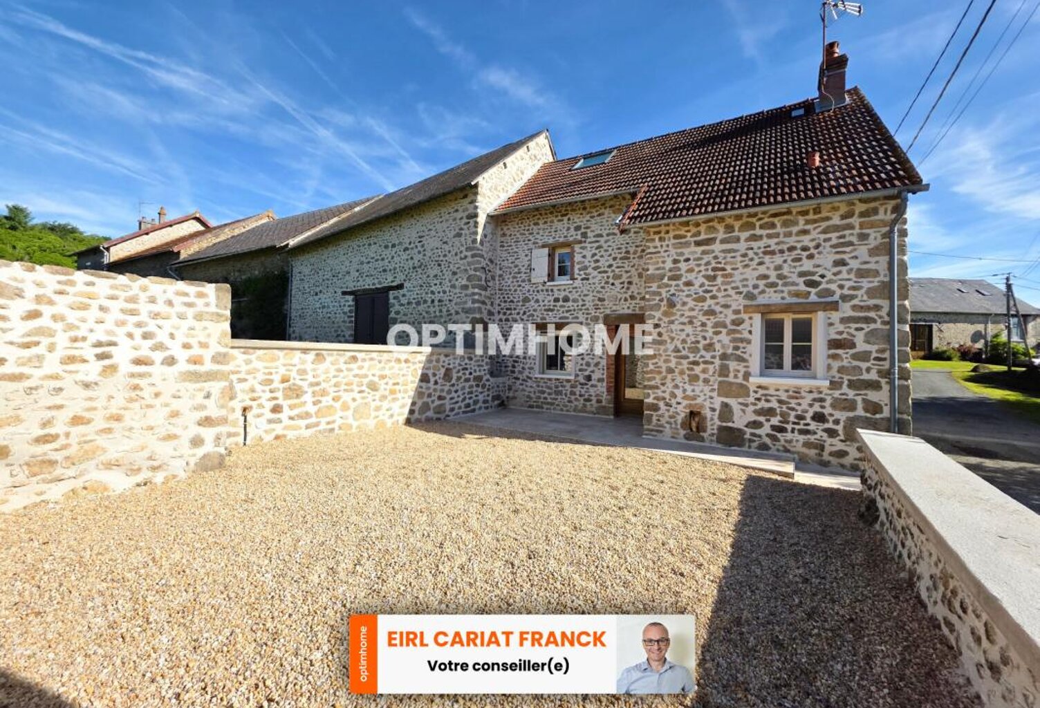 LONGÈRE EN PIERRE DE 90 M² AVEC DÉPENDANCES, L’ENSEMBLE SUR 921 M² DE TERRAIN CLOS — photo 1