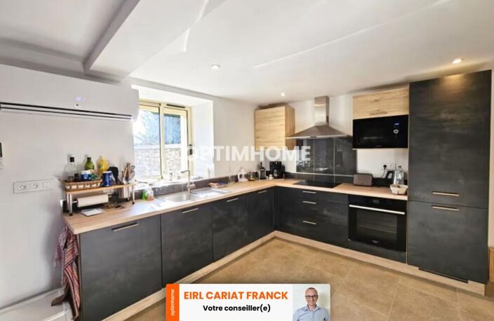 LONGÈRE EN PIERRE DE 90 M² AVEC DÉPENDANCES, L’ENSEMBLE SUR 921 M² DE TERRAIN CLOS — photo 5