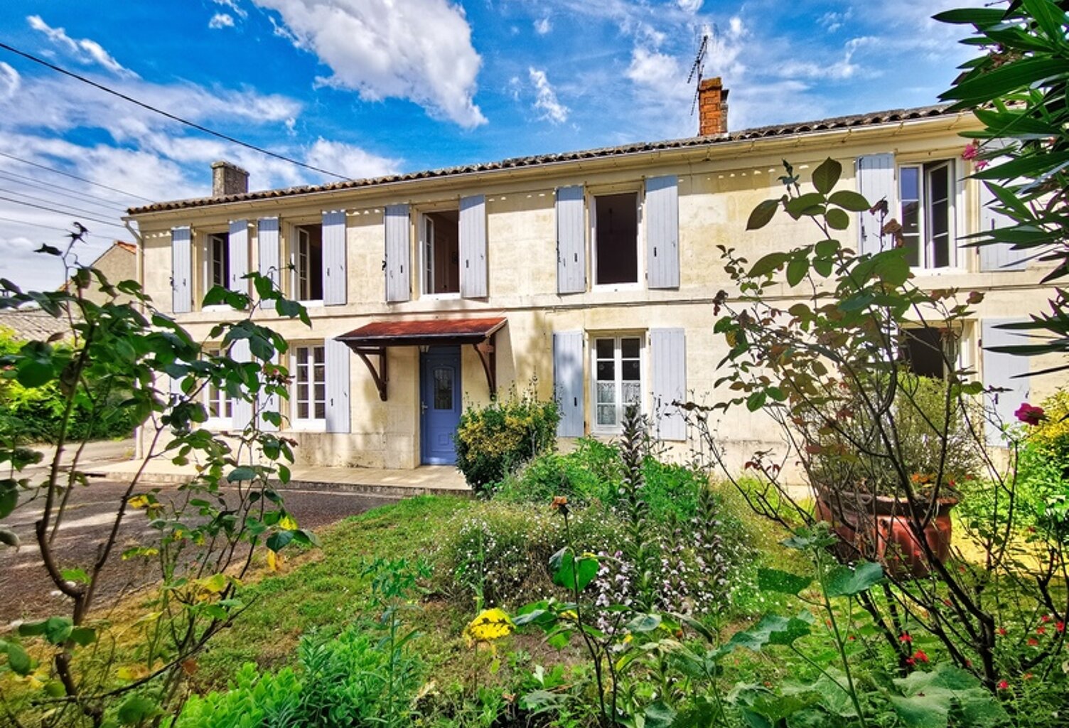 Maison en pierre 4 chambres à rénover 159m2 — photo 1