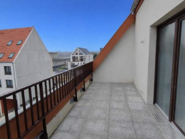 appartement à vendre 2 pièces STRASBOURG (67) avec terrasse, 2 places de stationnement et 1 cellier inclus — photo du bien
