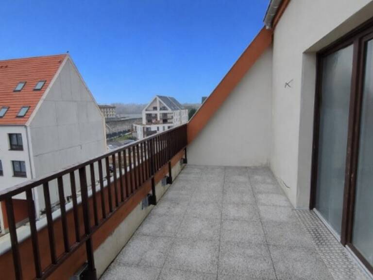 appartement à vendre 2 pièces STRASBOURG (67) avec terrasse, 2 places de stationnement et 1 cellier inclus — photo 1