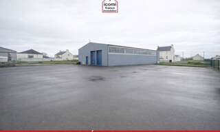 Local industriel 3 Pièces 370 m² à vendre à Plounévez-Lochrist (29430)
