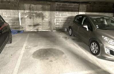 PARKING SECURISE CARRAS — photo du bien