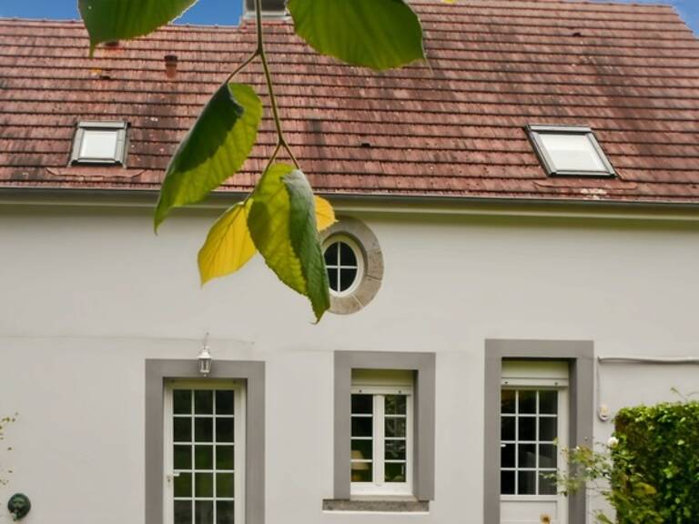 beaucoup de charme pour cette maison de campagne avec terrain — photo 1