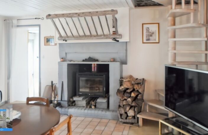 beaucoup de charme pour cette maison de campagne avec terrain — photo 5