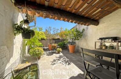 belle opportunité sur Alleins : maison de village de 102 m2 entièrement rénovée et climatisée, 2 niveaux avec 2 grandes chambres , terrasse tropézienne, garage — photo du bien