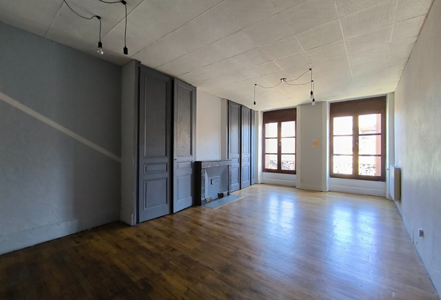 🏡 À LOUER – RIVE-DE-GIER – RUE ROQUILLE — photo 1