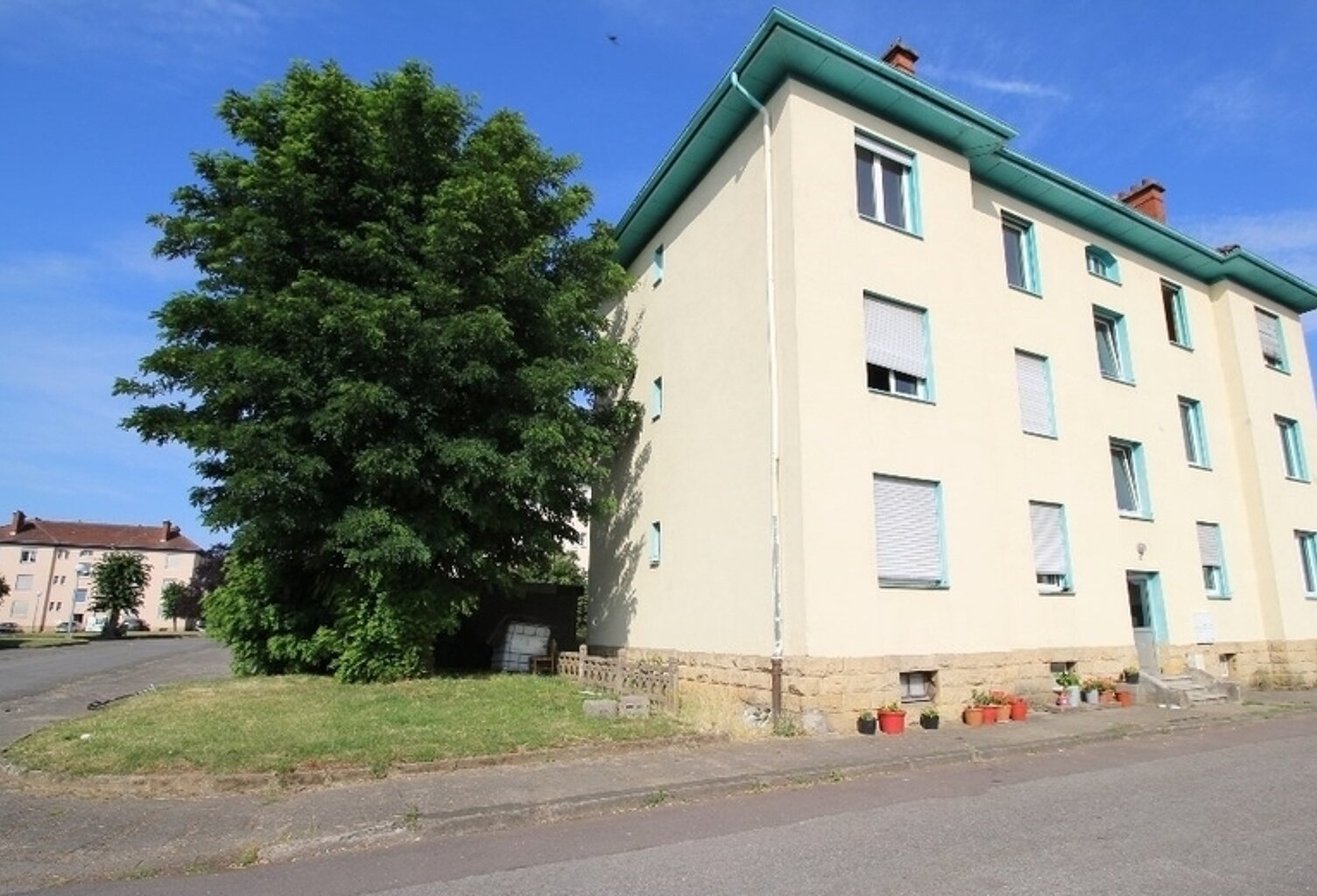 Dpt Moselle (57), à vendre BOUZONVILLE immeuble de rapport - Terrain de 668,00 m² — photo 1