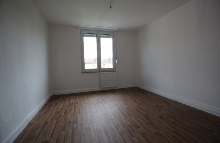 Dpt Moselle (57), à vendre BOUZONVILLE immeuble de rapport - Terrain de 668,00 m² — photo 5