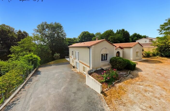 Maison à vendre 6 pièces COULOUNIEIX-CHAMIERS (24) 190 M2 sur terrain 5298 M2 — photo 2