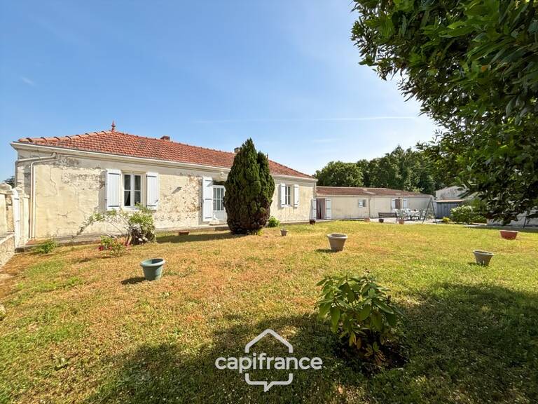 Maison à rénover de 125m² avec garage - Lagord, vendôme — photo 1