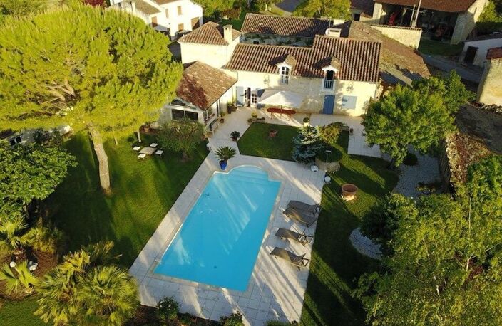 Département Gers (32) A vendre Condom propriété P7 210 m²- Terrain 5 483 m² — photo 3