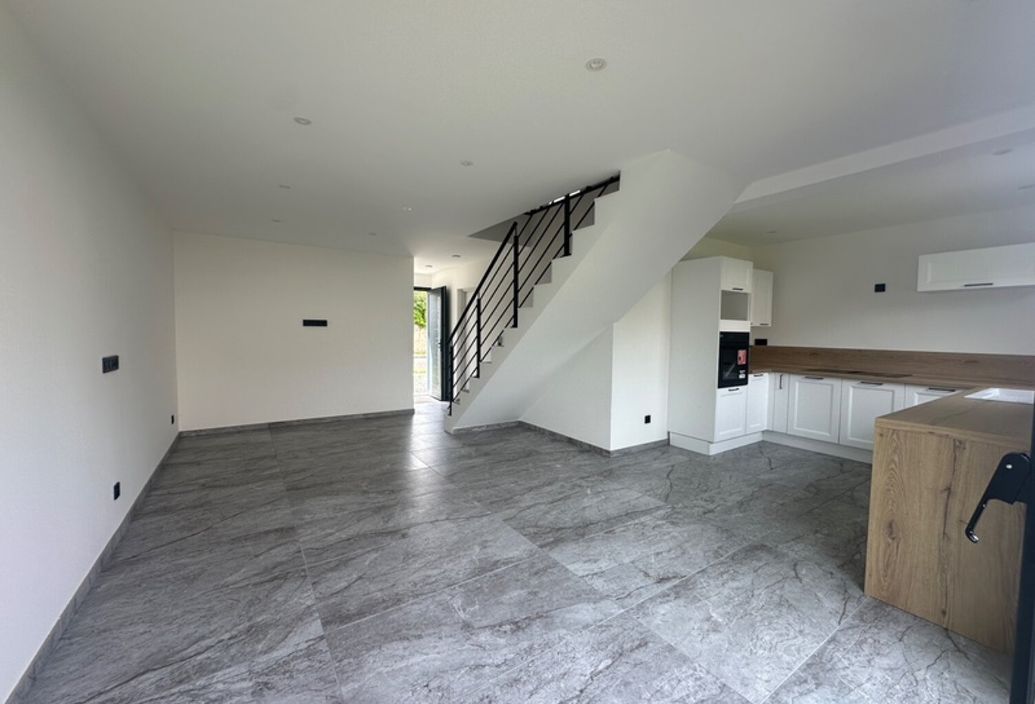 Maison à vendre 4 pièces PESSAC (33) — photo 1