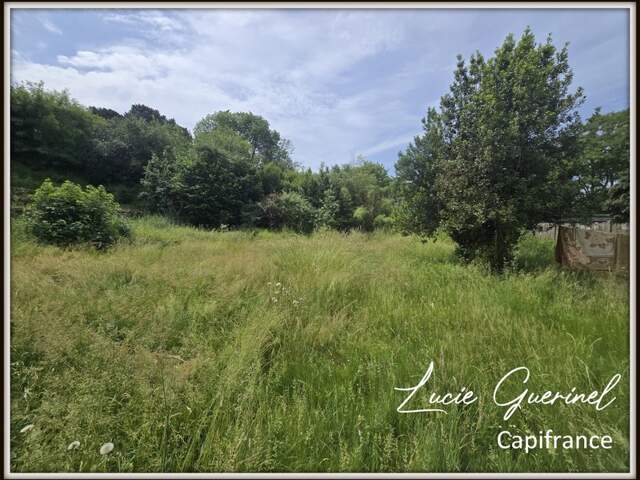 Terrain constructible à vendre à Châteaubriant (44) – 700 m² – Centre-ville – Proche gare SNCF(44) — photo du bien