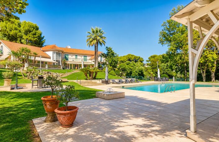 Dpt Alpes Maritimes (06), à vendre ANTIBES propriete 12 — photo 2