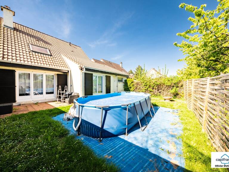 Maison louée à vendre, 6 pièces GENLIS (21) pour investisseur, 4 chambres, terrain arboré et garage — photo 1