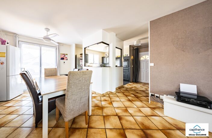 Maison louée à vendre, 6 pièces GENLIS (21) pour investisseur, 4 chambres, terrain arboré et garage — photo 4