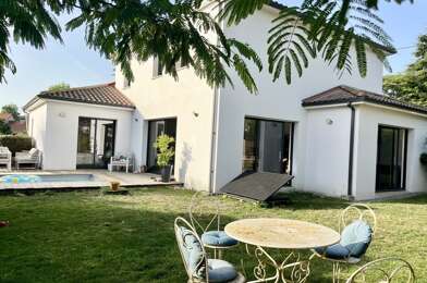 Maison 10 pièces 680000 €