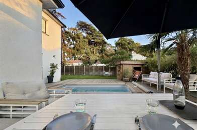 Maison 10 pièces 645000 €