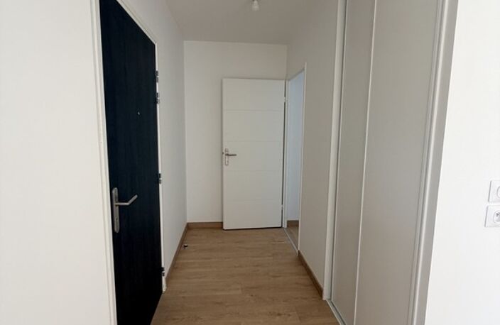 DIJON RESIDENCE PARC DRAPEAU TRES BEAU T3 NEUF DE 62.56 M2 AVEC TERRASSE — photo 5