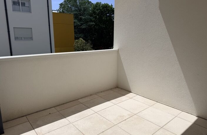 DIJON RESIDENCE PARC DRAPEAU TRES BEAU T3 NEUF DE 62.56 M2 AVEC TERRASSE — photo 2