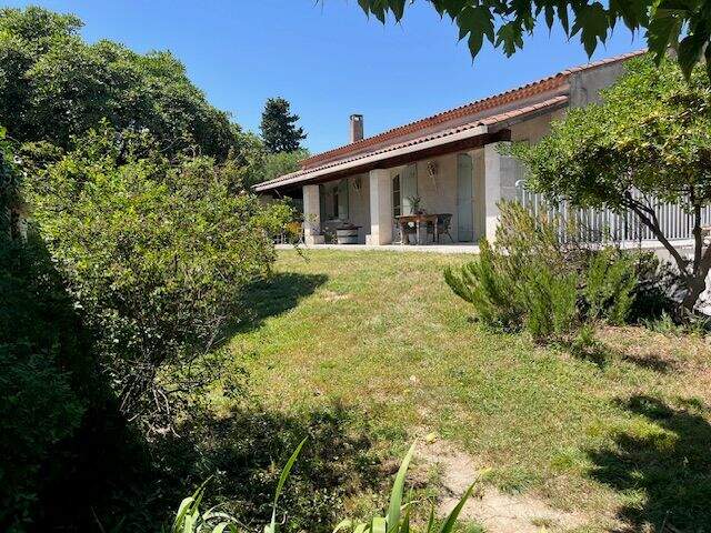 Châteaurenard, Grande villa avec avec garage, studio, piscine/pool house — photo du bien