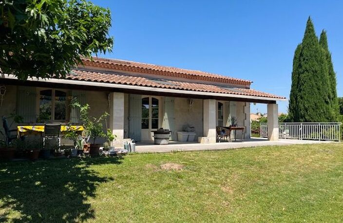 Châteaurenard, Grande villa avec avec garage, studio, piscine/pool house — photo 3