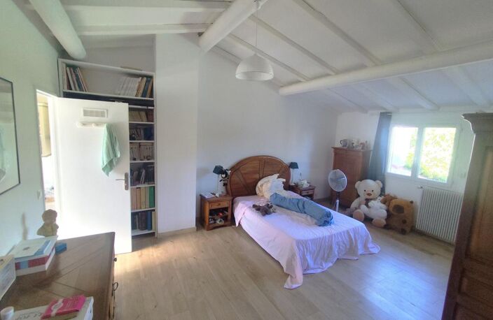 Villa 150m² 4 chambres + bureau - garage et piscine — photo 5
