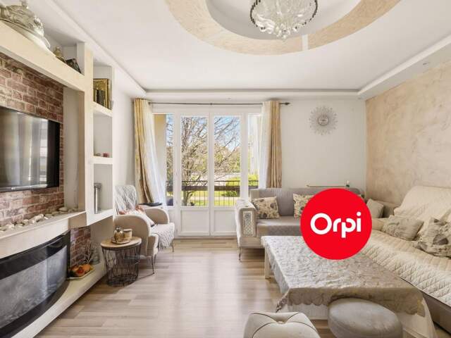 A vendre - Appartement type 4 - 81m2 - vue sur parc - rénovations énergétiques du bâtiment votées ! — photo du bien