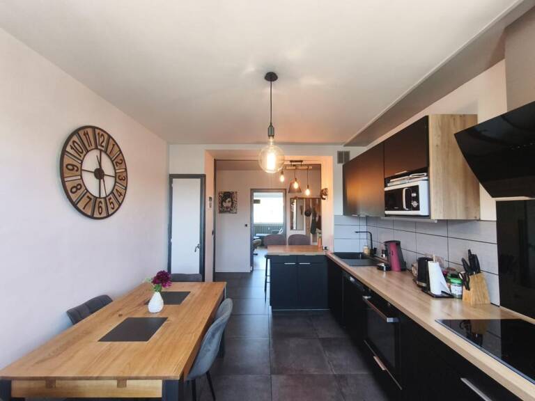 Appartement à vendre - RUMILLY — photo 1