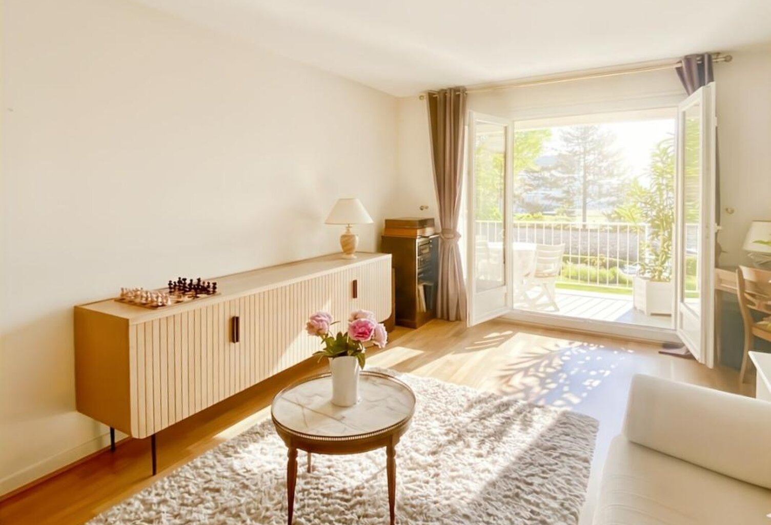 Beau 4 pièces de 79m² avec balcon de 6m², parking sous-sol et cave — photo 1