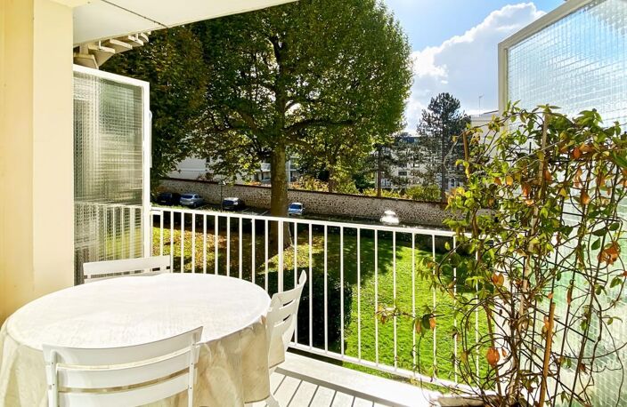 Beau 4 pièces de 79m² avec balcon de 6m², parking sous-sol et cave — photo 2