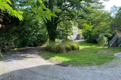 Terrain  225000 €
