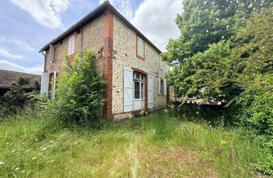 Maison de caractère à rénover — photo du bien