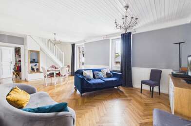 Appartement 4 pièces 275000 €