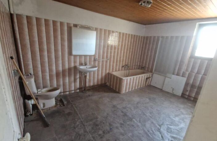 Rumilly Centre-Ville – Appartement à vendre - Fort Potentiel pour Investisseurs ou Amateurs de Rénovation — photo 5