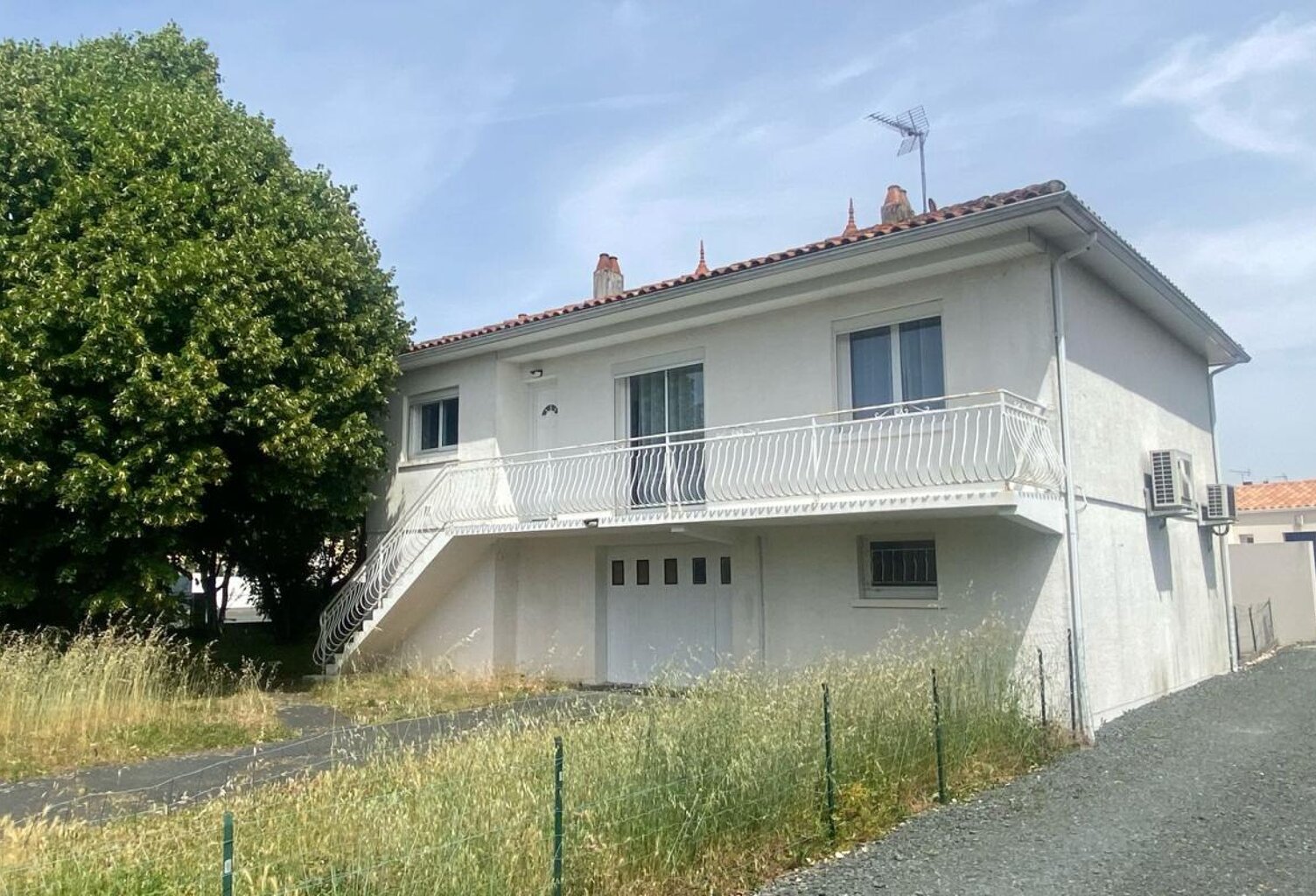 Maison PERIGNY — photo 1